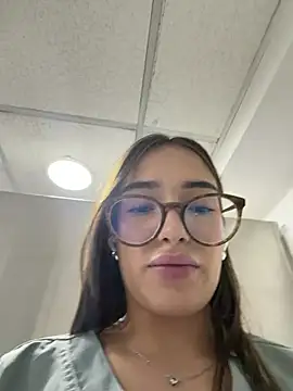 Sweet_Milaa1 Шоу с уебкамера