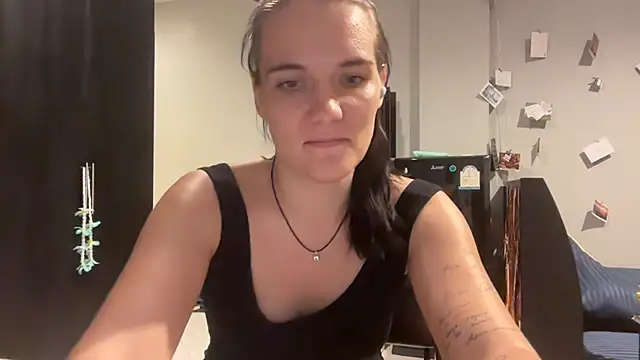 RosePlant live XXX chat