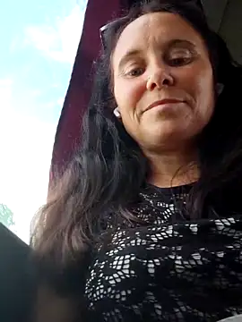 Show modela MerelinMILf2 na web-kameri