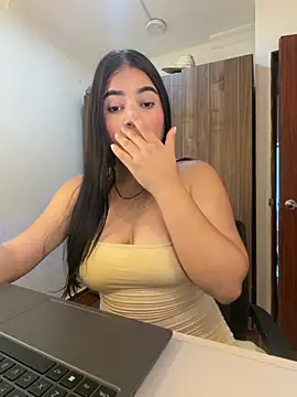 Mulan_rousse – Naživo XXX chat