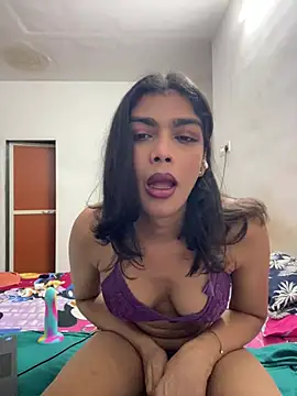 Show modela Mayra_xx na web-kameri