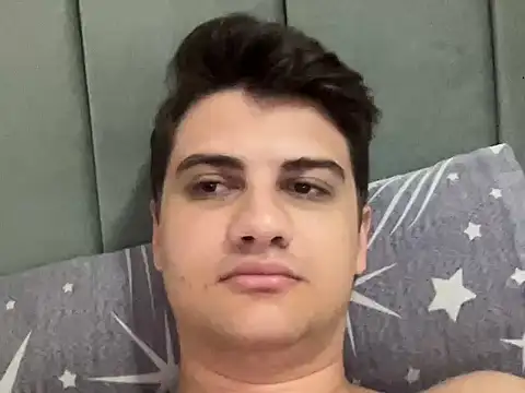 hazel_boy Adlı Modelin Web Kamerası Şovu