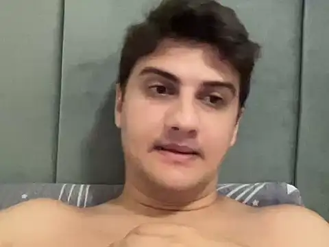 عرض كام hazel_boy