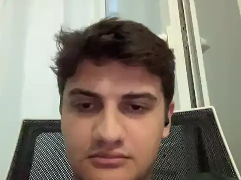 hazel_boy Adlı Modelin Web Kamerası Şovu