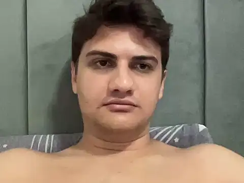 عرض كام hazel_boy