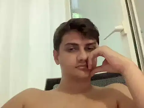 hazel_boy Webcam Show