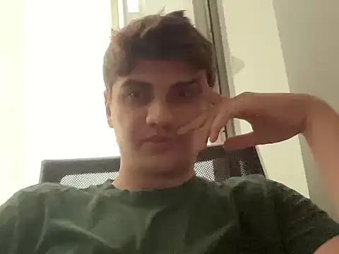 عرض كام hazel_boy
