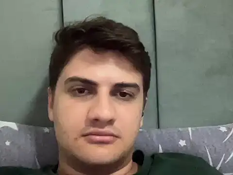 عرض كام hazel_boy