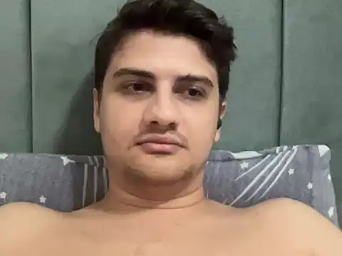 عرض كام hazel_boy