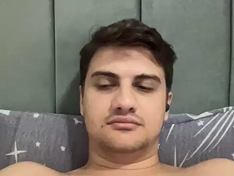 hazel_boy Adlı Modelin Web Kamerası Şovu