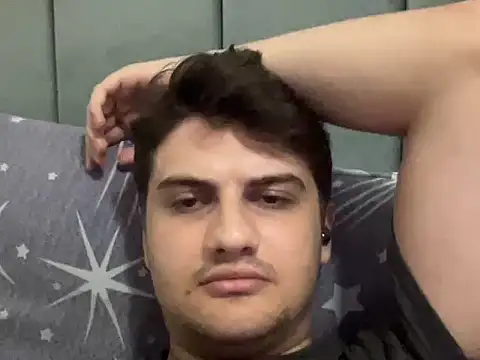 عرض كام hazel_boy