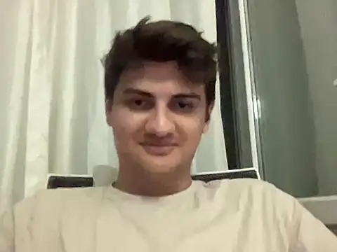 hazel_boy Adlı Modelin Web Kamerası Şovu