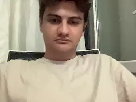 hazel_boy Pertunjukan Webcam