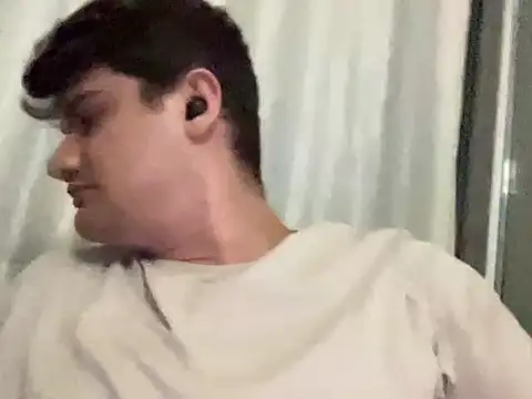 عرض كام hazel_boy