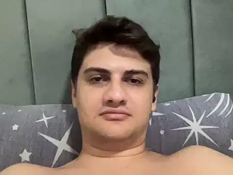 hazel_boy webkamerás műsora