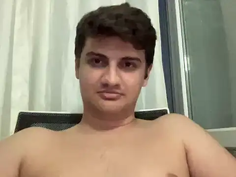 hazel_boy Adlı Modelin Web Kamerası Şovu