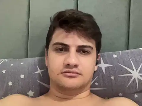 hazel_boy Pertunjukan Webcam