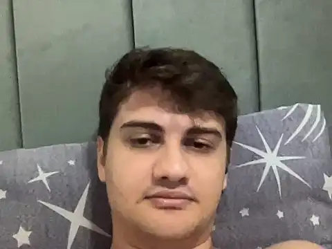 عرض كام hazel_boy