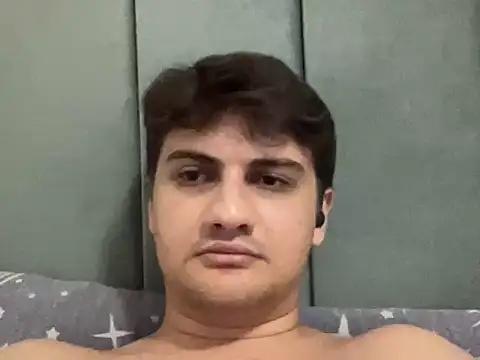 hazel_boy Show Webcam