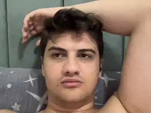 hazel_boy webkamerás műsora