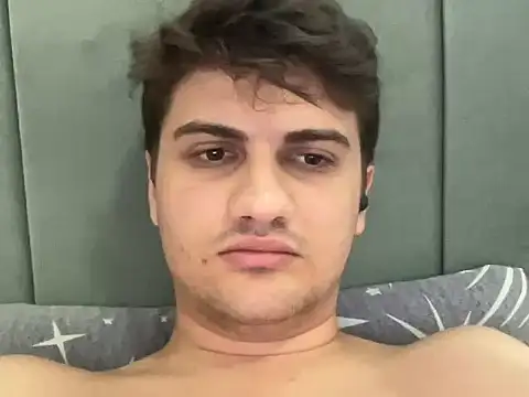 عرض كام hazel_boy