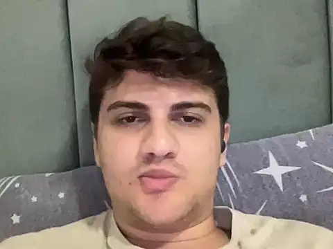 hazel_boy Webcam Show