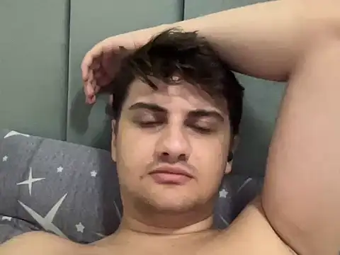 عرض كام hazel_boy