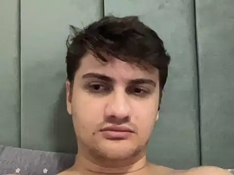 عرض كام hazel_boy