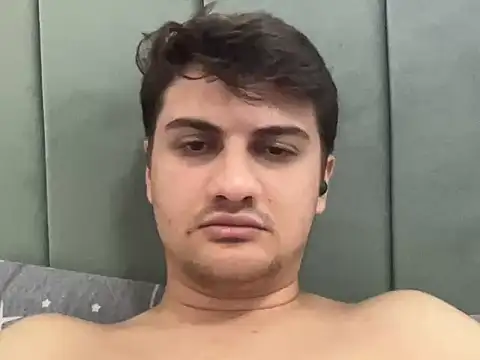 عرض كام hazel_boy