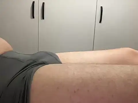 عرض كام hazel_boy