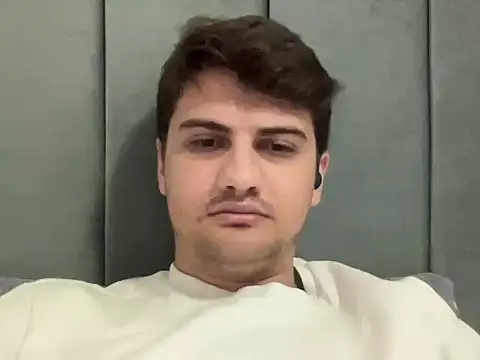 عرض كام hazel_boy