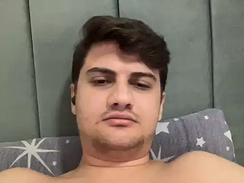 عرض كام hazel_boy