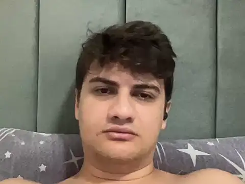 عرض كام hazel_boy