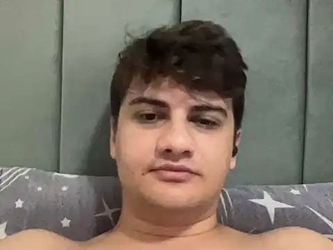 hazel_boy Show Webcam