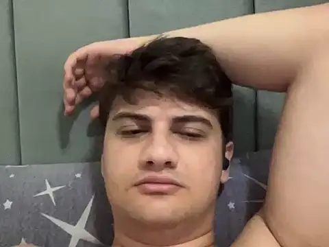عرض كام hazel_boy