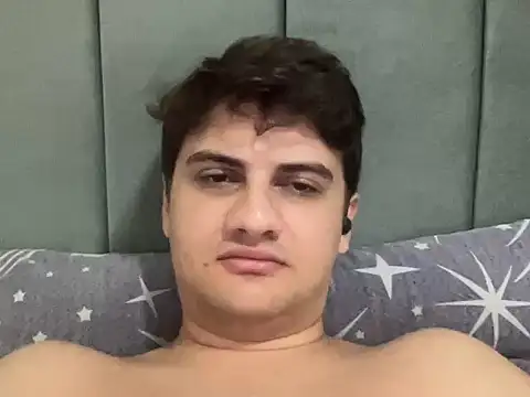 عرض كام hazel_boy