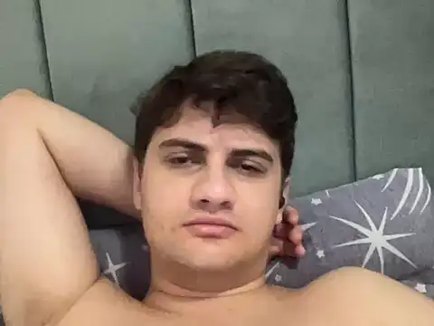 عرض كام hazel_boy