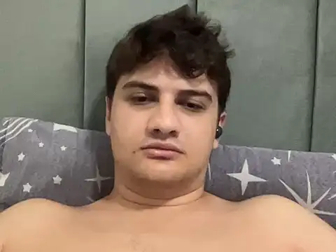 hazel_boy Adlı Modelin Web Kamerası Şovu
