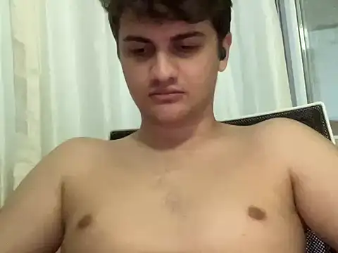 hazel_boy Adlı Modelin Web Kamerası Şovu