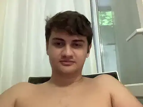 hazel_boy Adlı Modelin Web Kamerası Şovu