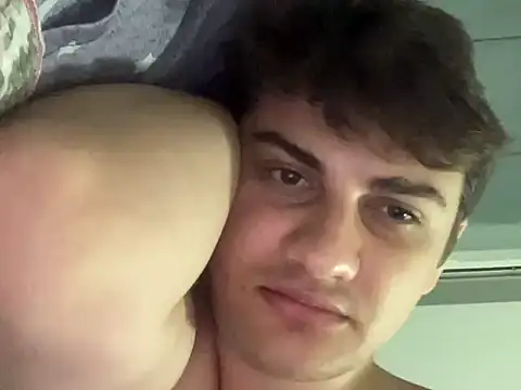عرض كام hazel_boy