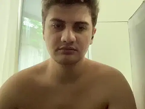hazel_boy Adlı Modelin Web Kamerası Şovu