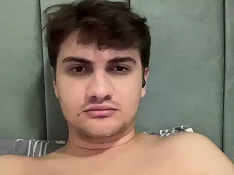عرض كام hazel_boy