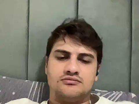 hazel_boy Adlı Modelin Web Kamerası Şovu
