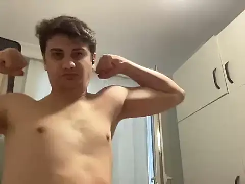 عرض كام hazel_boy