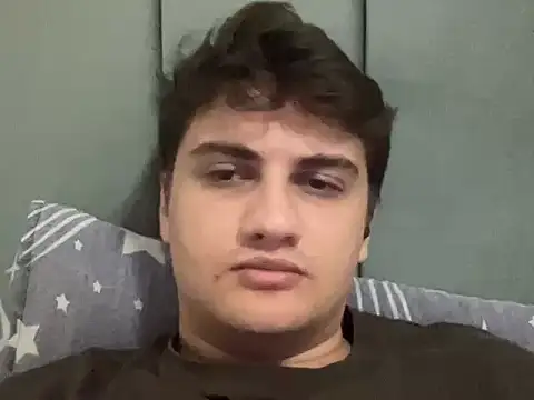 عرض كام hazel_boy