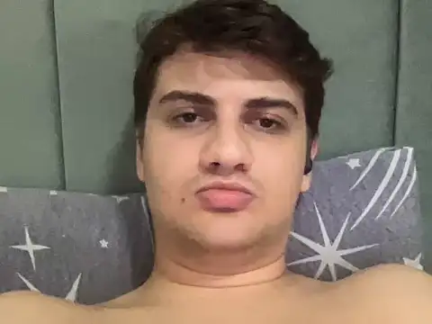 hazel_boy Adlı Modelin Web Kamerası Şovu