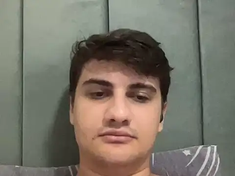 hazel_boy Webcam Show