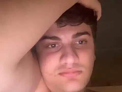 عرض كام hazel_boy