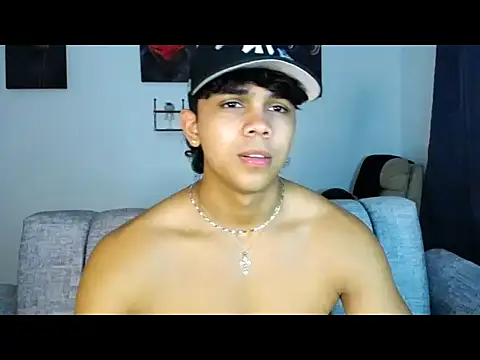 noahprada's Webcam Show